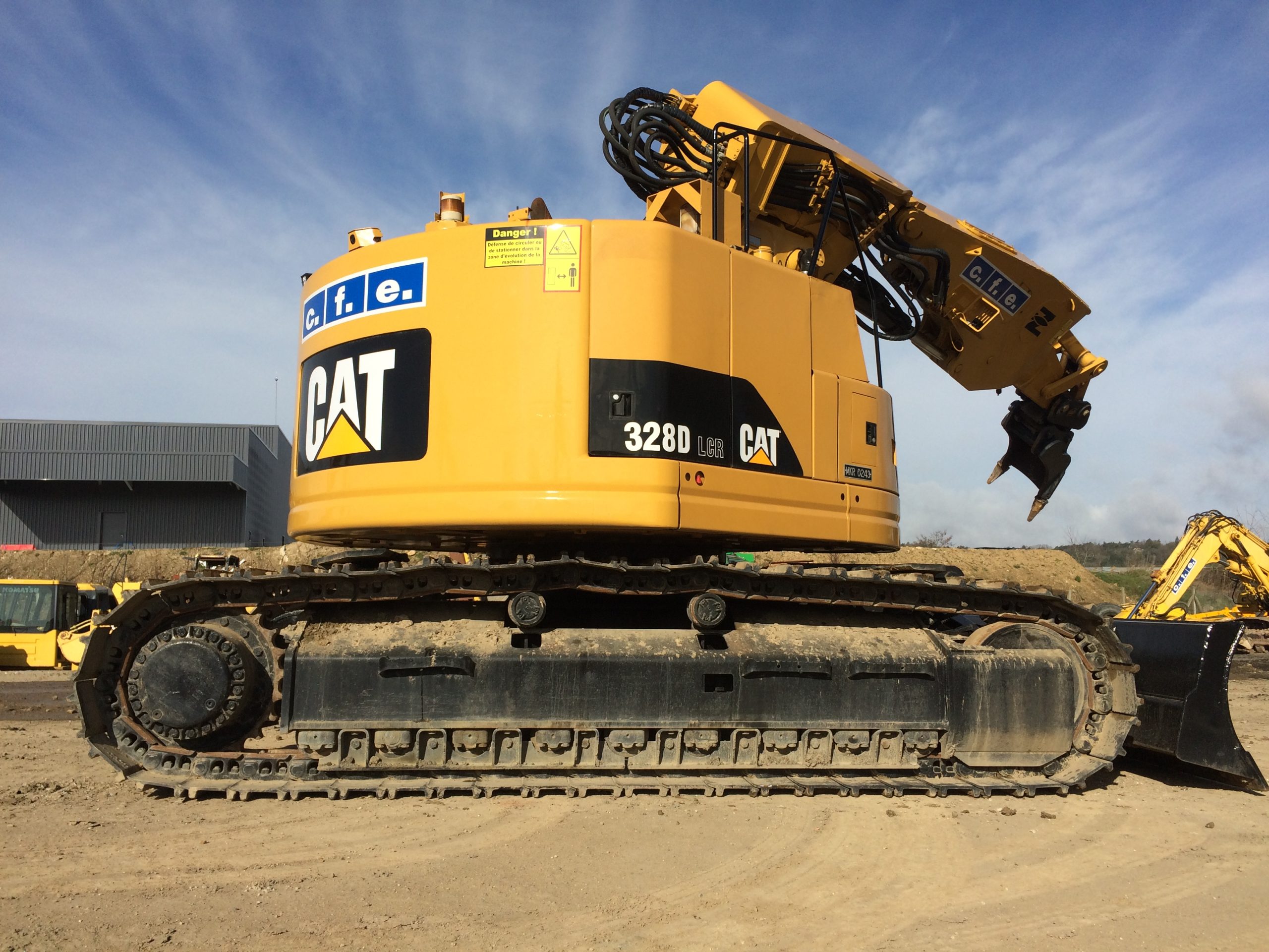 CATERPILLAR 328D (n°MKR00243) - Occasion